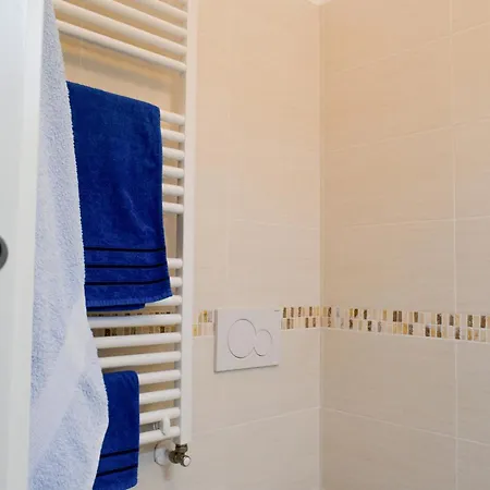 Marechiare * 奥托纳